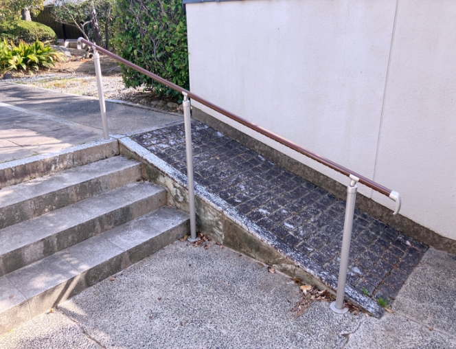 玄関アプローチ